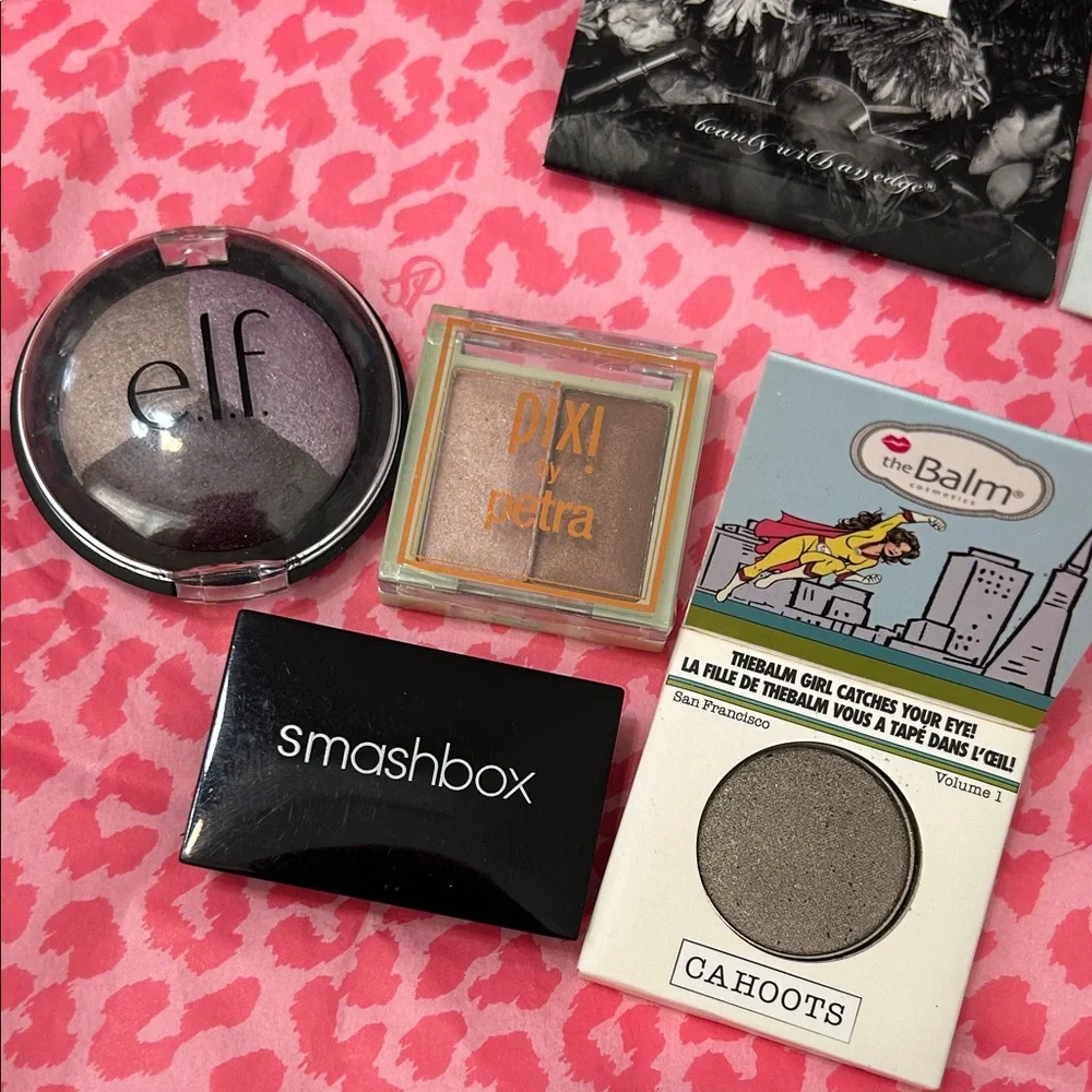 Ipsy Rose Gold Makeup Bag with Assorted Eyeshadows